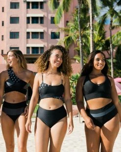 Nani Swimwear Black Point Break Crop