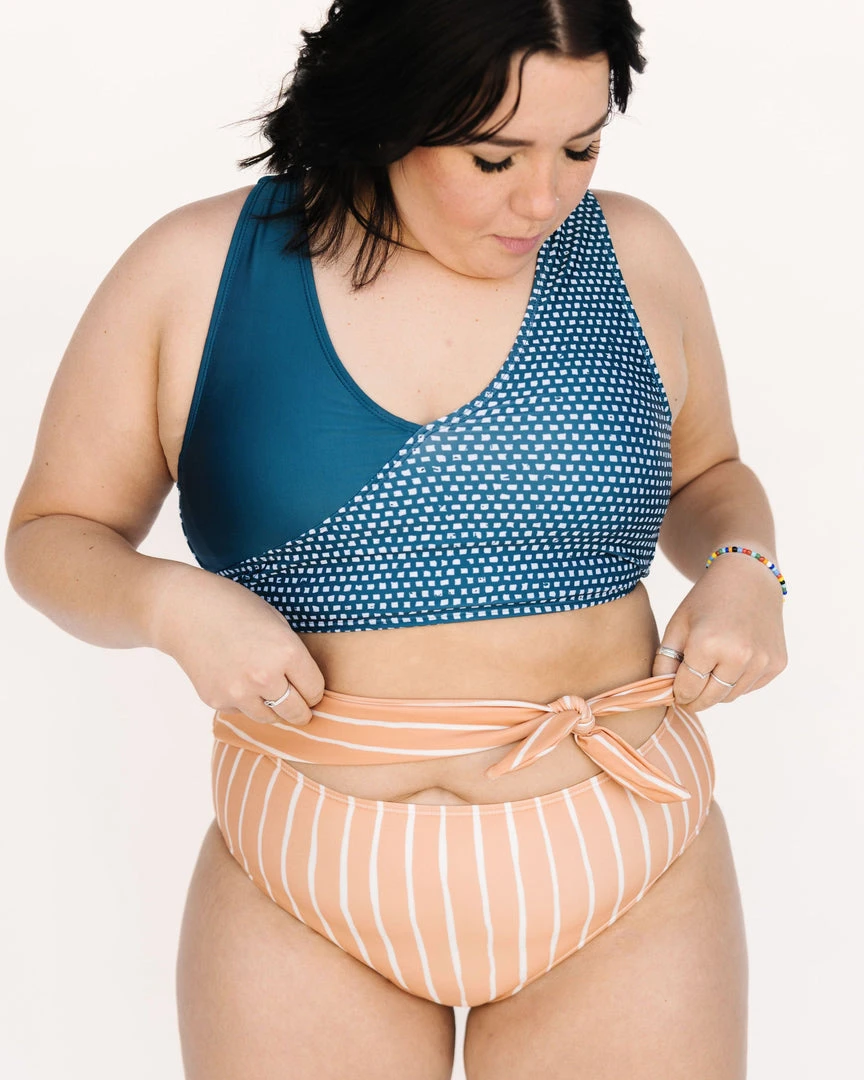 Nani Swimwear Squared Switch V Crop 13 Nani Swimwear Squared Switch V Crop