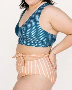 Nani Swimwear Squared Switch V Crop 30 Nani Swimwear Squared Switch V Crop