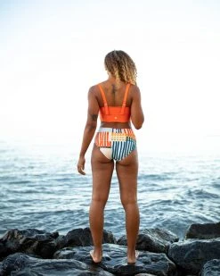 Nani Swimwear Ray Mid Rise Bottom