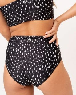 Nani Swimwear Spritz Zip Pocket Bottom