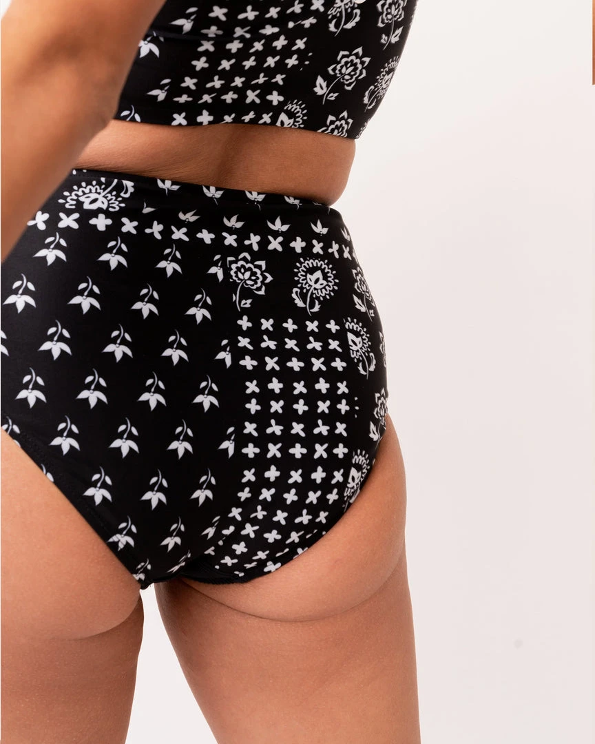 Nani Swimwear Oasis Patch Bottom 5 Nani Swimwear Oasis Patch Bottom