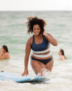 Nani Swimwear Flow Cut Back Crop