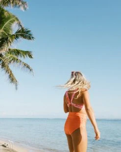 Nani Swimwear Ava Switch V Crop