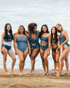 Nani Swimwear Okalani Switch V Crop